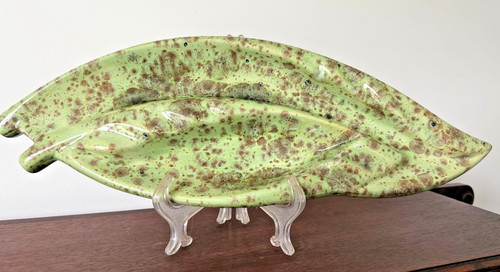 Vintage ceramic leaf bowl - ceramic,